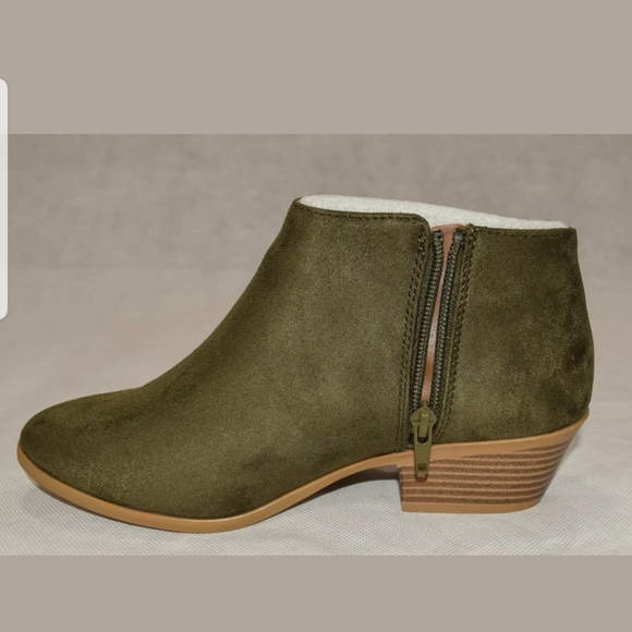 NWB SODA Western Ankle Bootie Chunky Block Heel - Picture 4 of 8